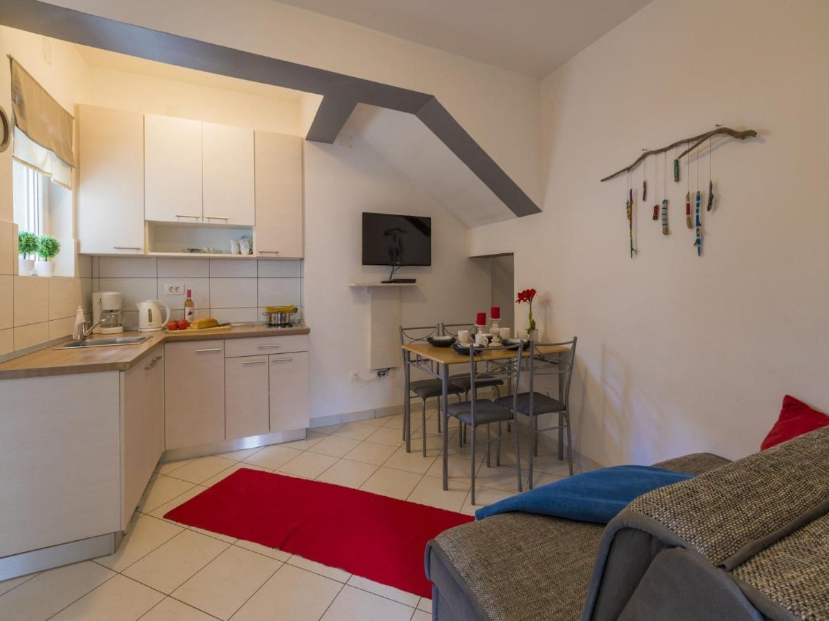 Apartments Rabbit Crikvenica Exterior photo